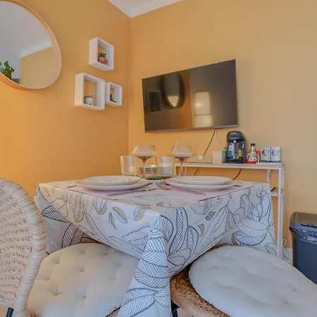 Magnifique Studio Plein Centre, Proche Plage/gare Apartamento Menton